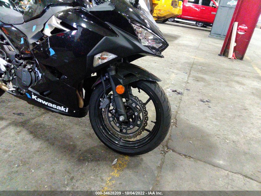 2018 KAWASAKI EX400 JKAEXKH17JDA14284