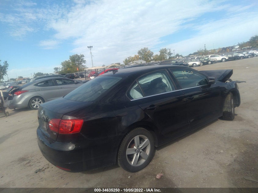 2013 VOLKSWAGEN JETTA SEDAN VIN: 3VWLL7AJ2DM274773