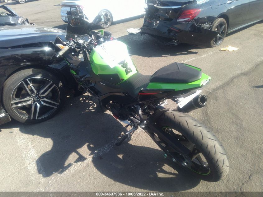 2022 KAWASAKI EX400 JKAEXKG17NDAF2455