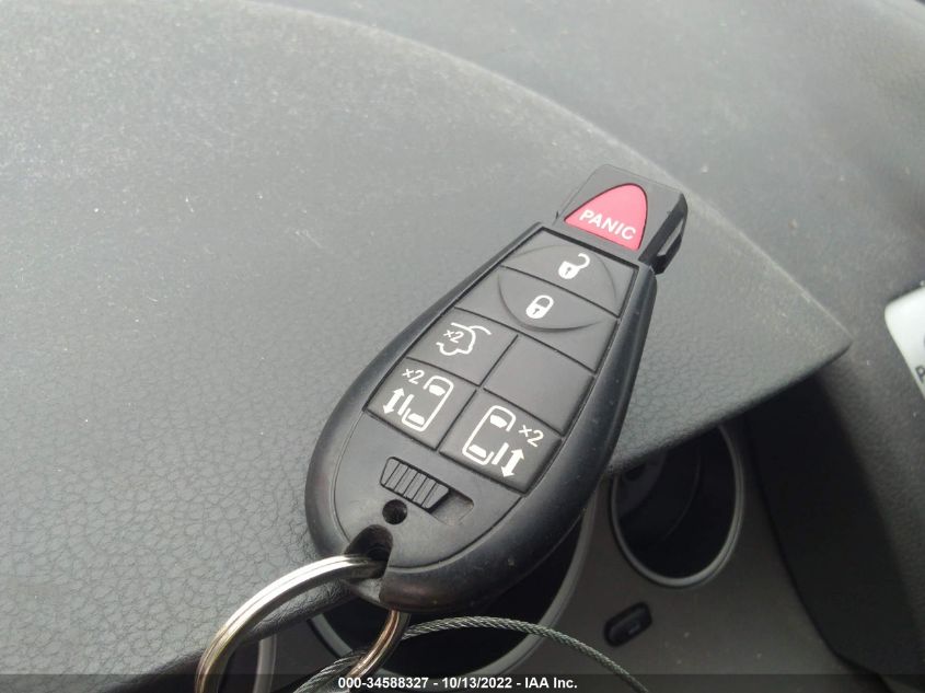 2013 VOLKSWAGEN ROUTAN SE W/RSE & NAVIGATION 2C4RVABG4DR725556