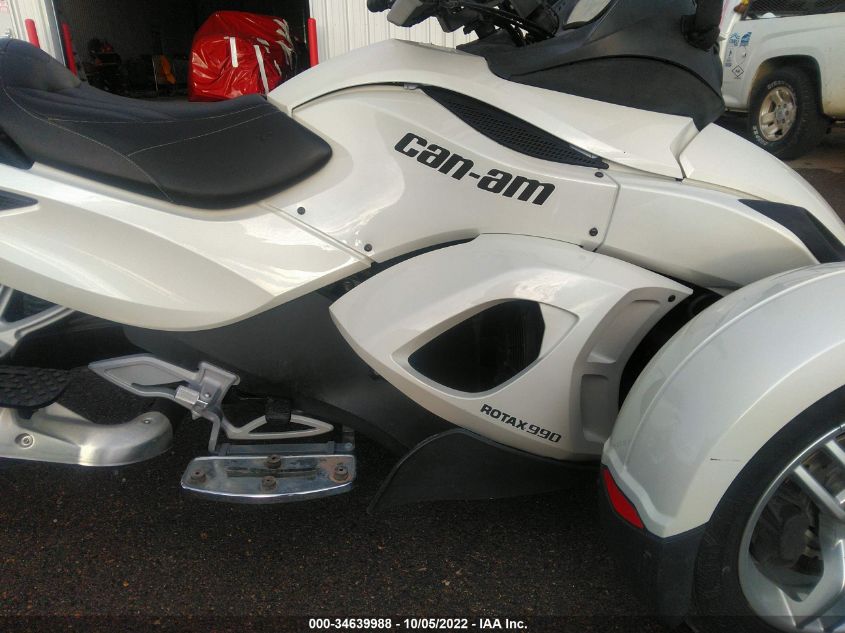 2012 CAN-AM SPYDER ROADSTER RS 2BXJADA18CV000569