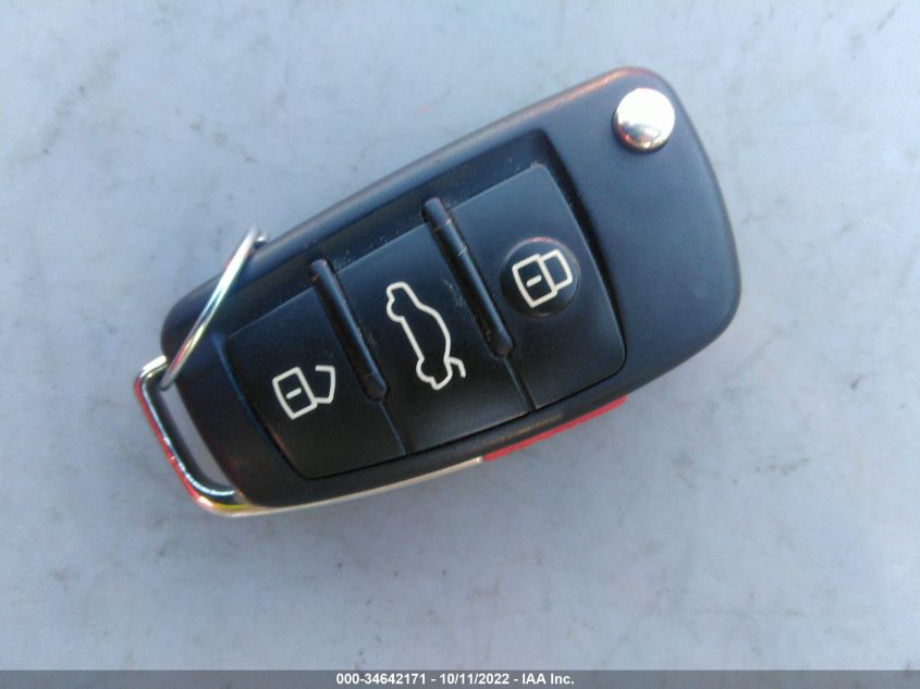 2013 AUDI A3 PREMIUM WAUBJAFM3DA019905