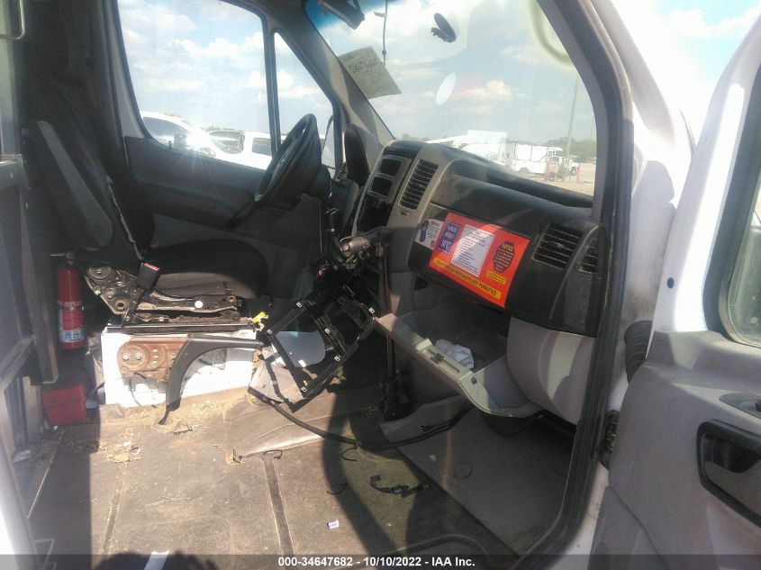 2014 MERCEDES-BENZ SPRINTER CARGO VANS WD3PE8DE5E5855057