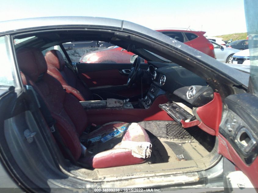2013 MERCEDES-BENZ SL-CLASS SL 550 WDDJK7DA1DF011012