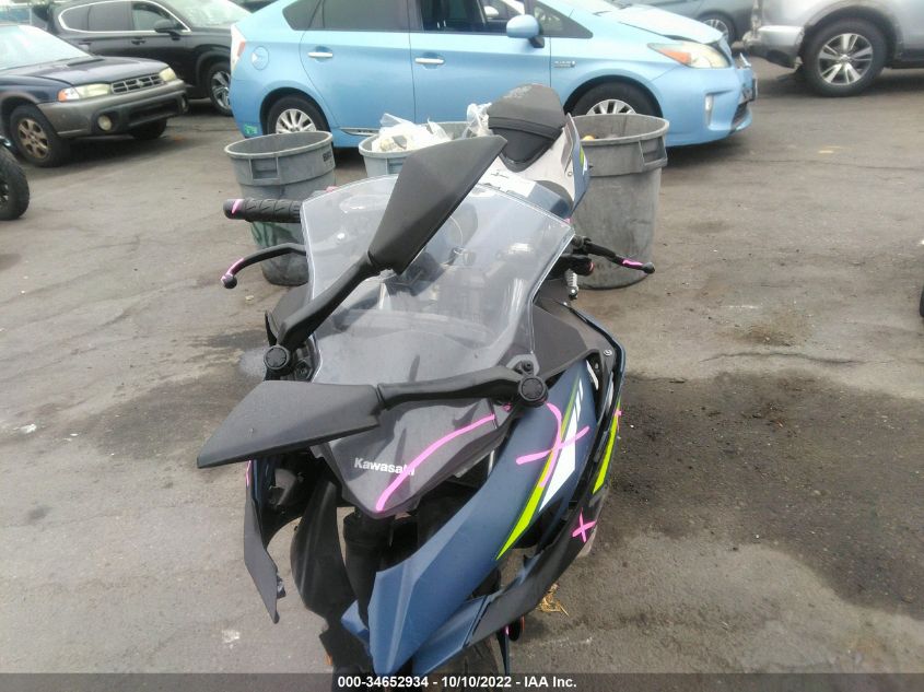 2022 KAWASAKI EX400 JKAEXKH12NDAG5788