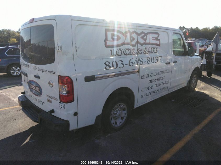 2015 NISSAN NV SV 1N6BF0KY4FN807320