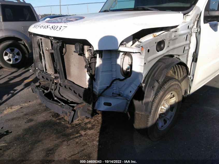 2015 NISSAN NV SV 1N6BF0KY4FN807320
