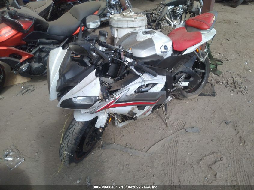 2009 YAMAHA YZFR6 JYARJ16E89A017807