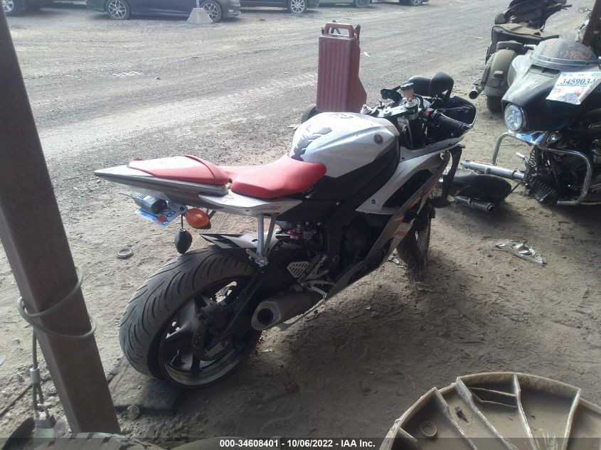 2009 YAMAHA YZFR6 JYARJ16E89A017807
