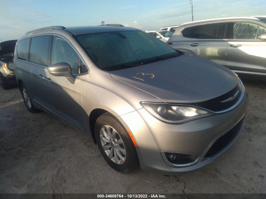 CHRYSLER-PACIFICA-2C4RC1BG1JR141732