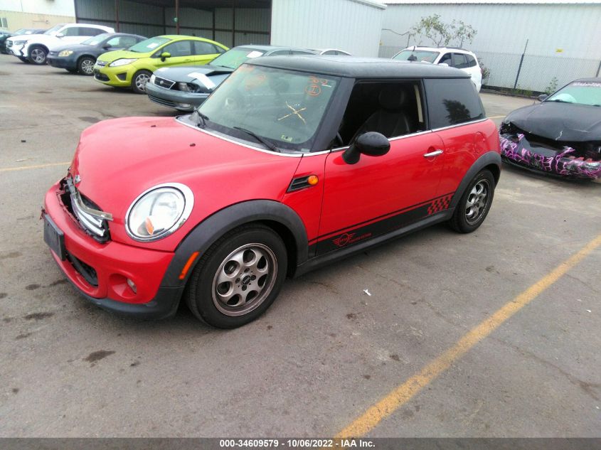 2013 MINI COOPER HARDTOP WMWSU3C56DT679764