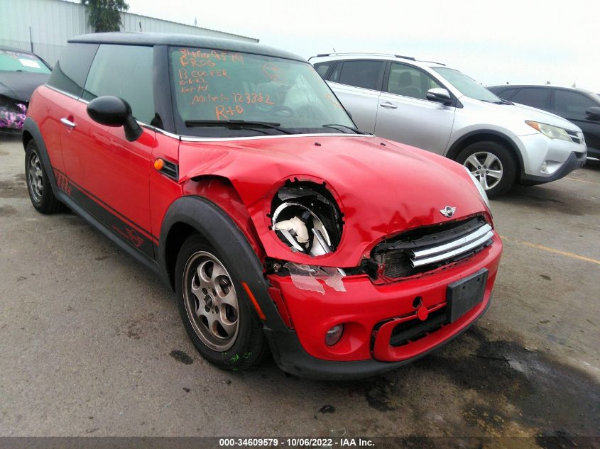 2013 MINI COOPER HARDTOP WMWSU3C56DT679764