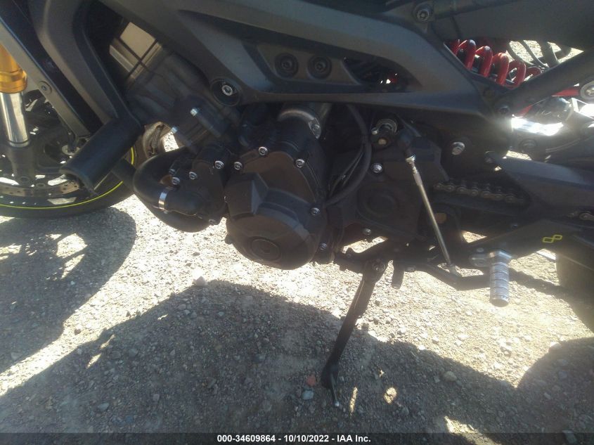 2017 YAMAHA FZ09 C JYARN53Y8HA000272