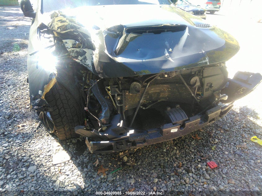 VIN 1C4RDJDG6JC219411 2018 DODGE DURANGO GT