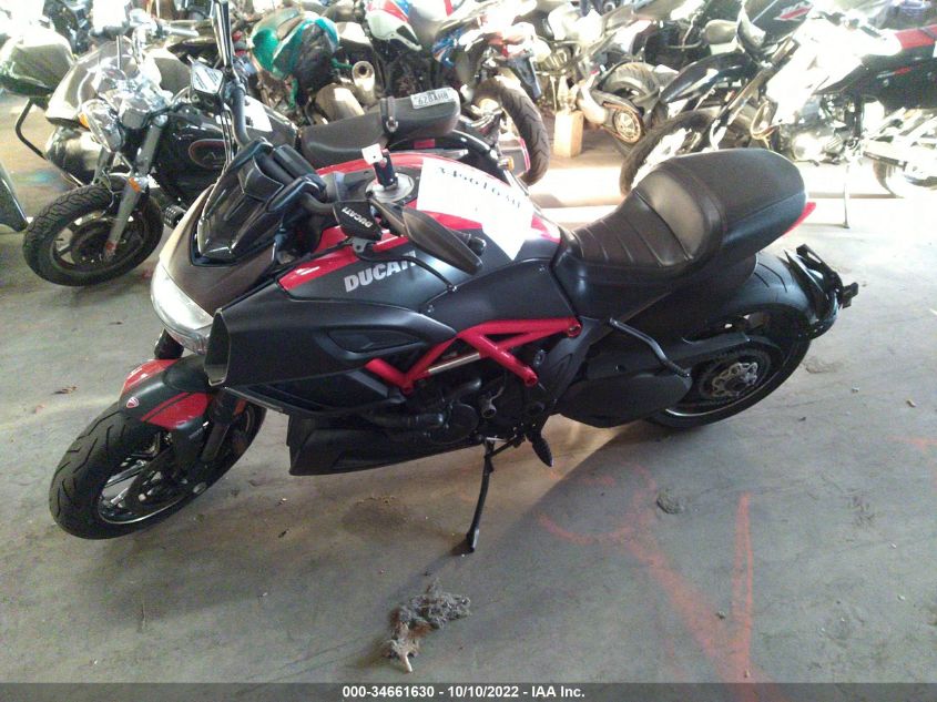 2015 DUCATI DIAVEL ZDM13BSW7FB020935