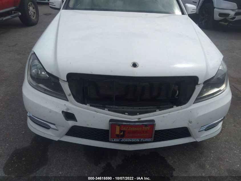 2014 MERCEDES-BENZ C-CLASS C 300 WDDGF8AB5EA952995