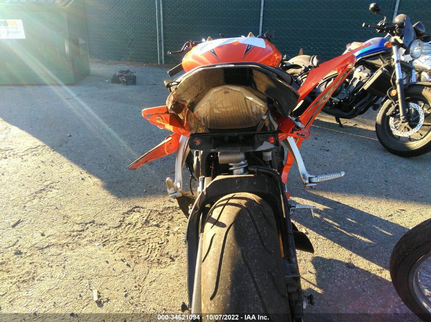 2009 YAMAHA YZFR6 JYARJ16E39A017228
