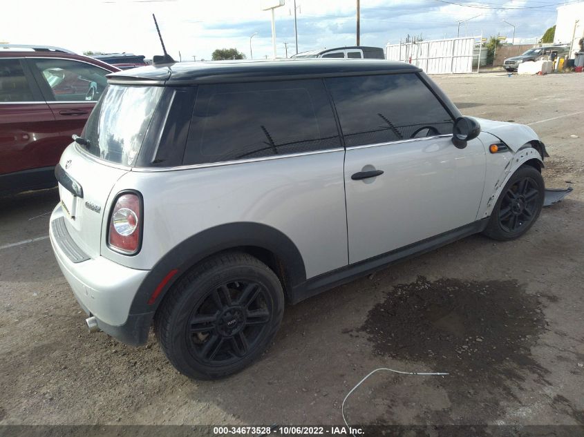 2013 MINI COOPER HARDTOP WMWSU3C52DT373631