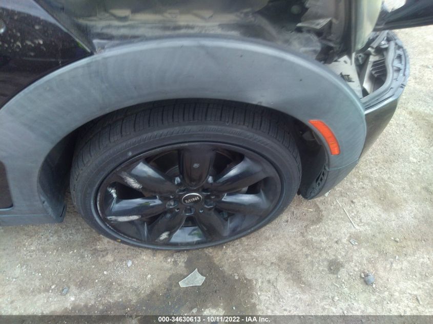 2016 MINI COOPER CLUBMAN WMWLN5C56G2E31542