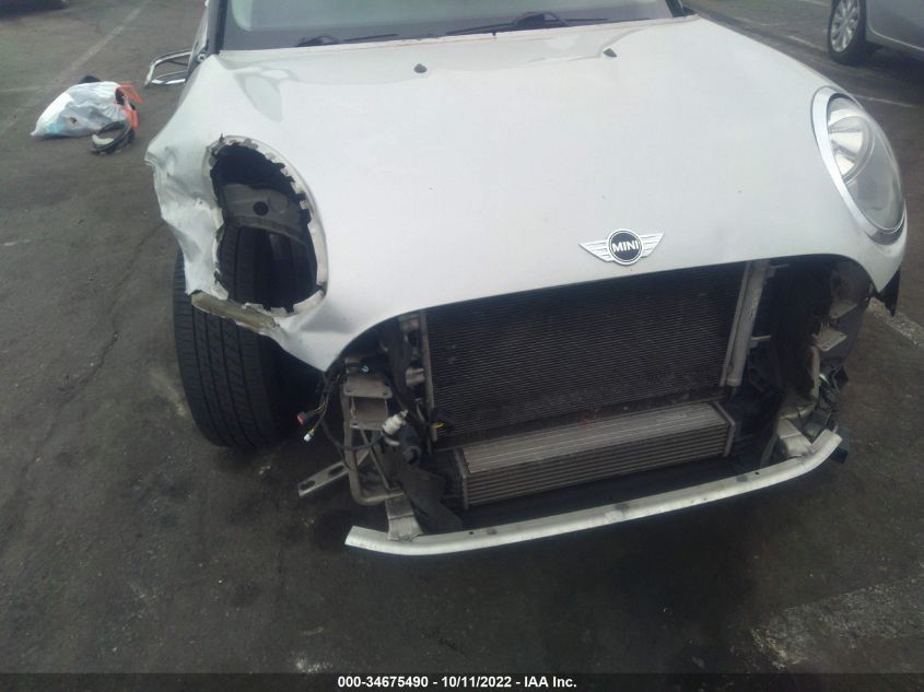 2015 MINI COOPER HARDTOP 4 DOOR WMWXS5C57FT833134