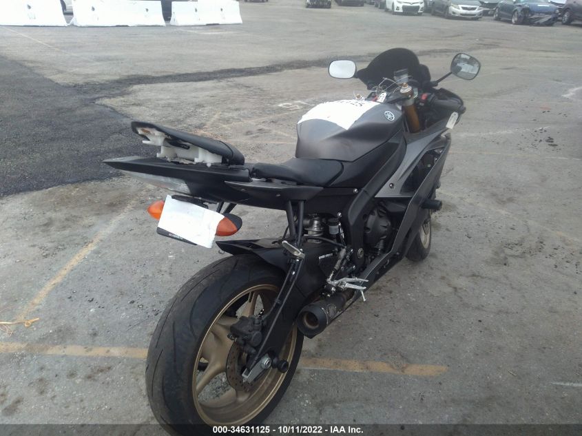 2014 YAMAHA YZFR6 C JYARJ16Y5EA007790