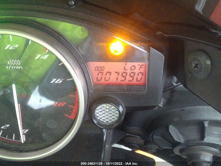 2014 YAMAHA YZFR6 C JYARJ16Y5EA007790