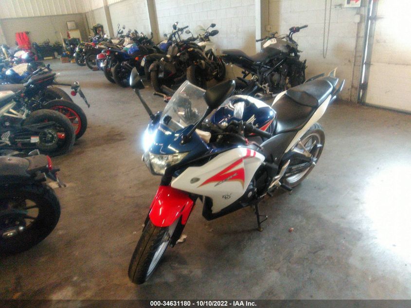 2012 HONDA CBR250 R MLHMC4101C5201005