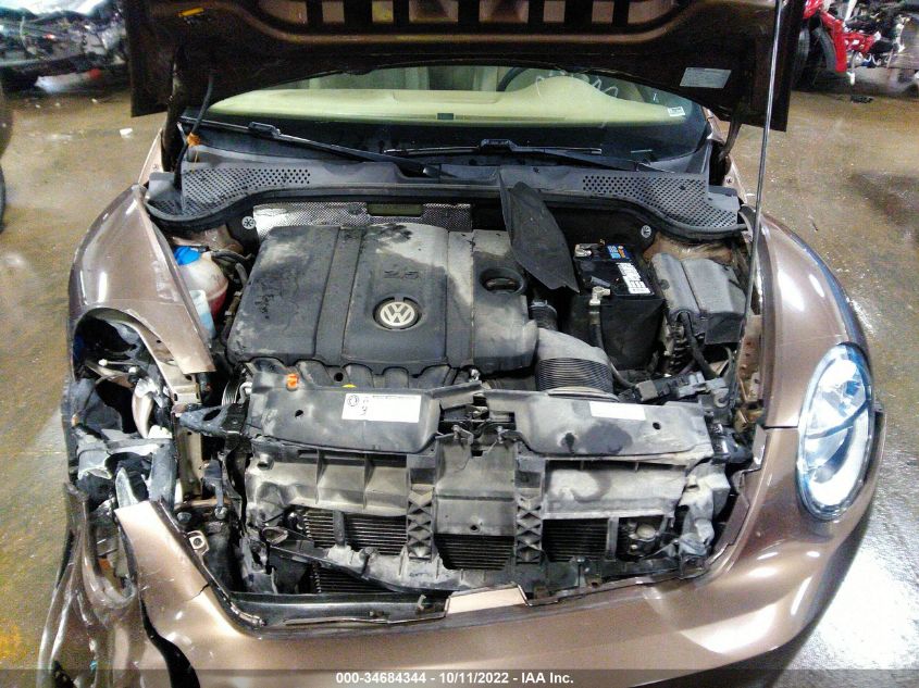 2013 VOLKSWAGEN BEETLE CONVERTIBLE 2.5L 3VW5X7AT9DM829989