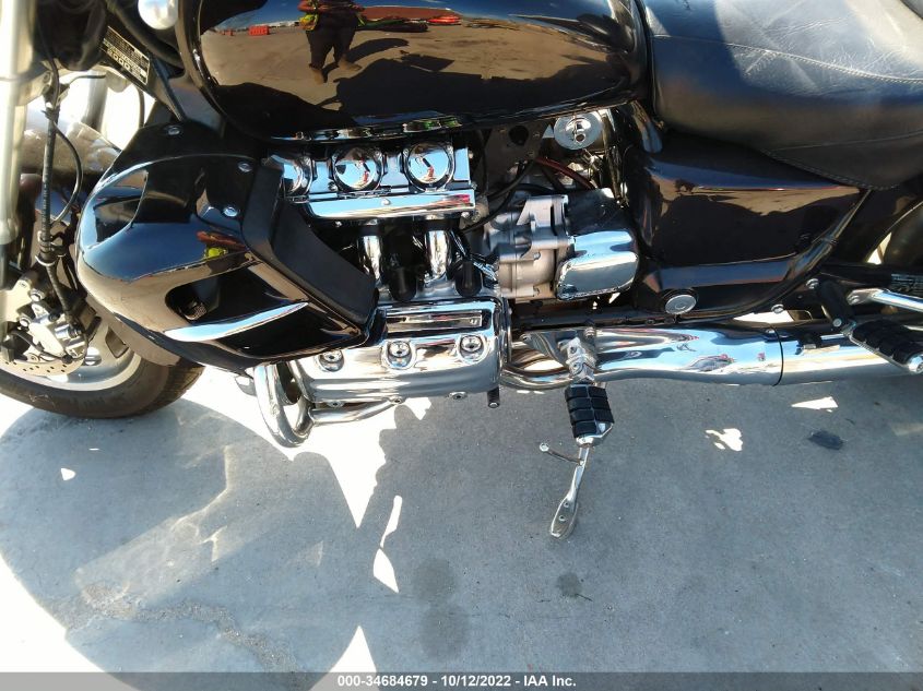 2000 HONDA GL1500 CF 1HFSC4103YA102300