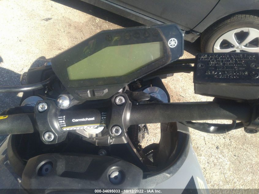 2015 YAMAHA FZ09 JYARN33E3FA006133