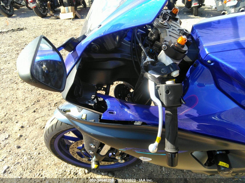 VIN JYARM38E5NA001607 2022 YAMAHA YZFR7