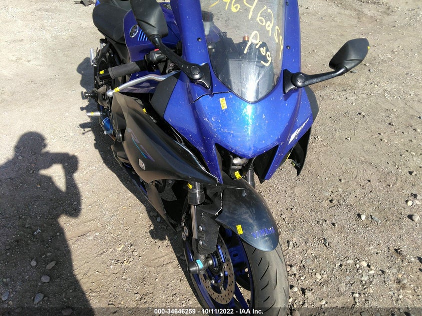 VIN JYARM38E5NA001607 2022 YAMAHA YZFR7