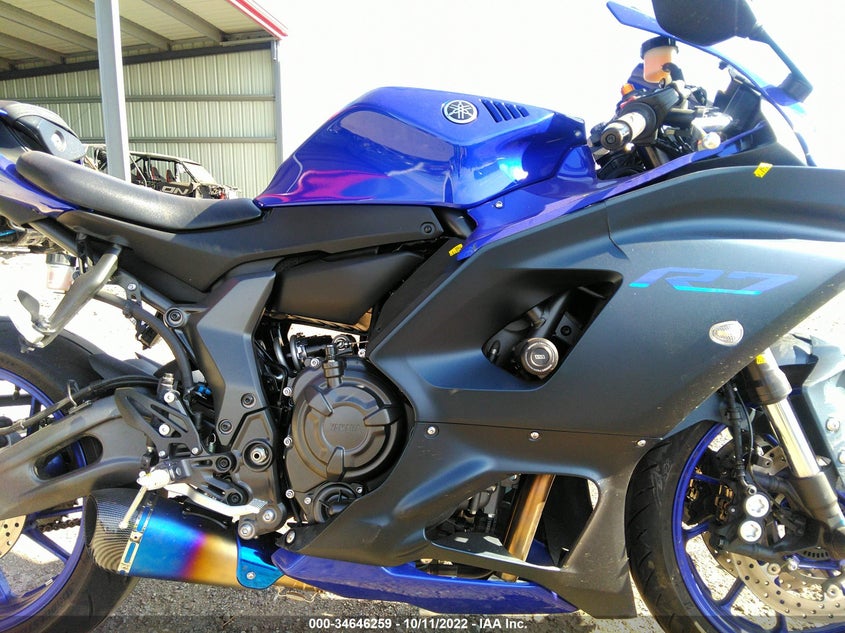 VIN JYARM38E5NA001607 2022 YAMAHA YZFR7