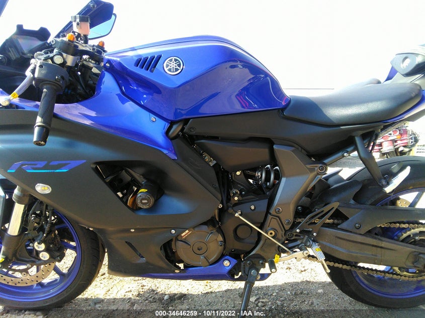 VIN JYARM38E5NA001607 2022 YAMAHA YZFR7