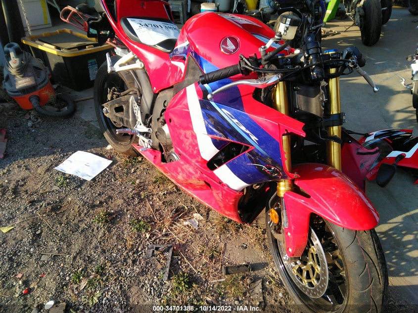 JH2PC40J7NK800156 HONDA CBR600RR Photo 1