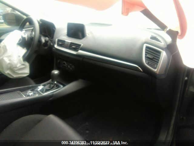 2018 MAZDA MAZDA3 4-DOOR SPORT 3MZBN1U71JM223571