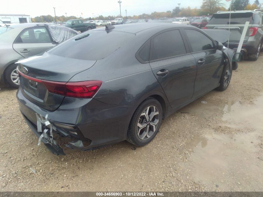 3KPF24AD4ME388697 Kia Forte LXS 4