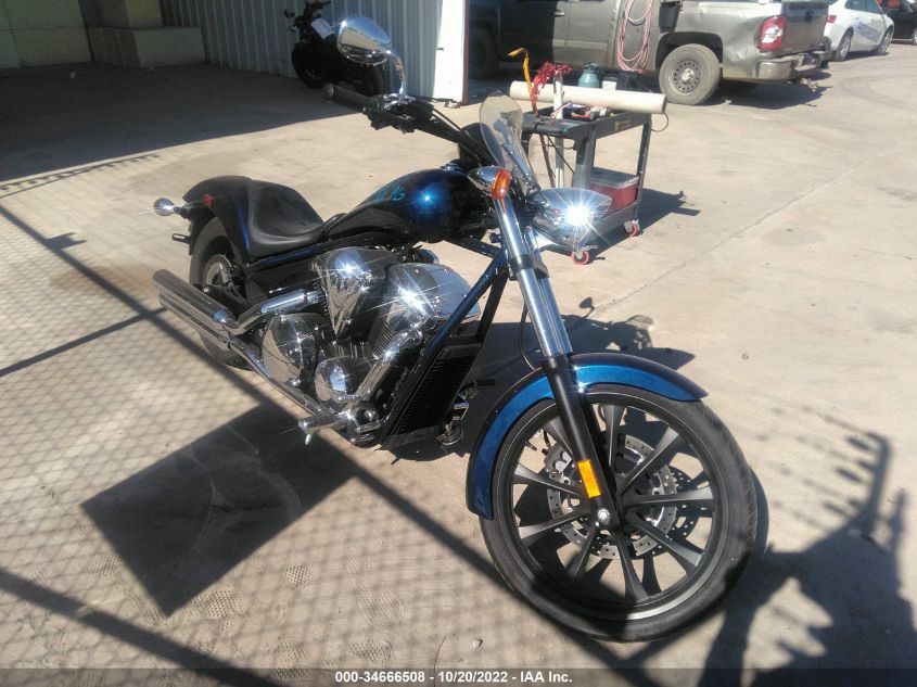 JH2SC6120KK400917 HONDA VT1300 CX 2019