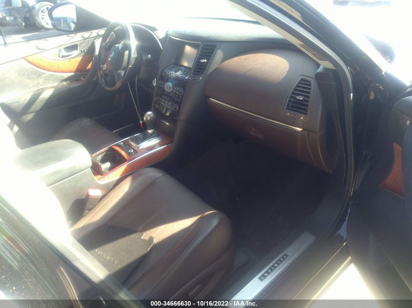2015 INFINITI QX70 JN8CS1MU7FM381135