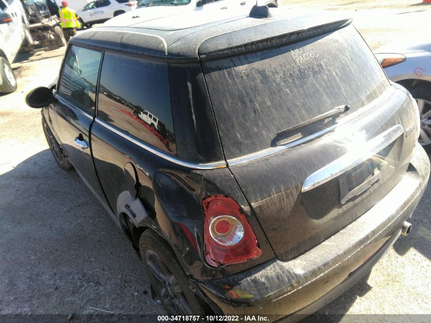 2013 MINI COOPER HARDTOP WMWSU3C59DT689561