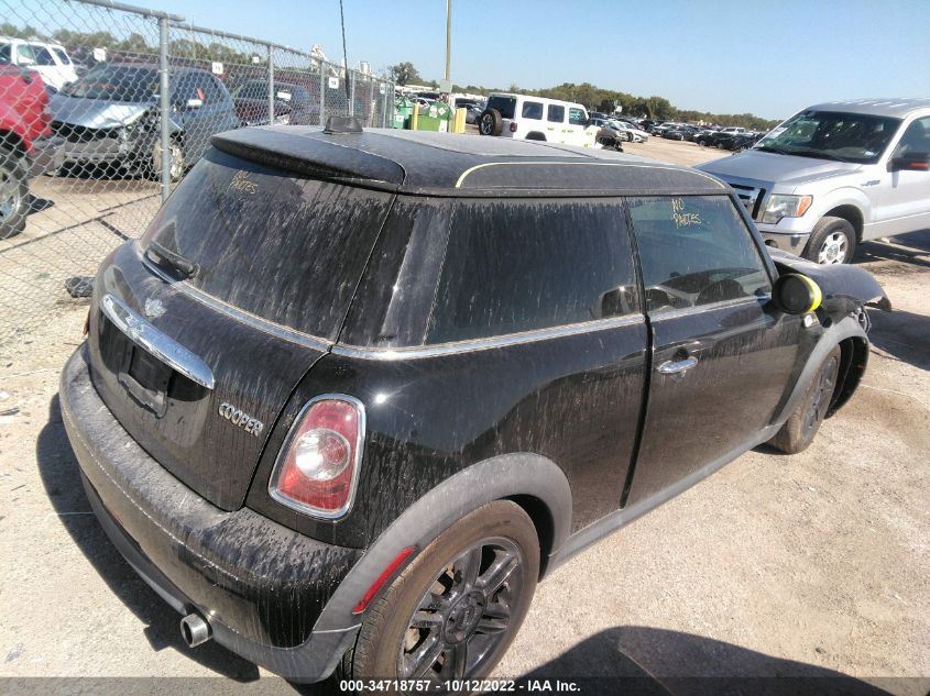 2013 MINI COOPER HARDTOP WMWSU3C59DT689561