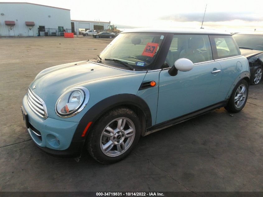 2013 MINI COOPER HARDTOP WMWSU3C55DT681196