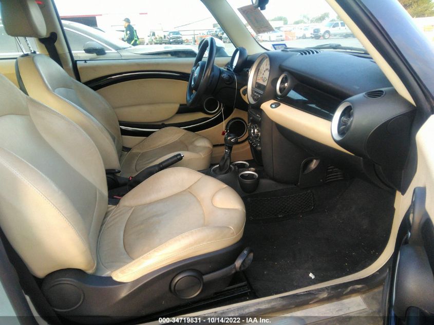 2013 MINI COOPER HARDTOP WMWSU3C55DT681196