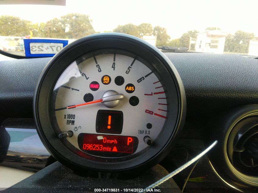 2013 MINI COOPER HARDTOP WMWSU3C55DT681196