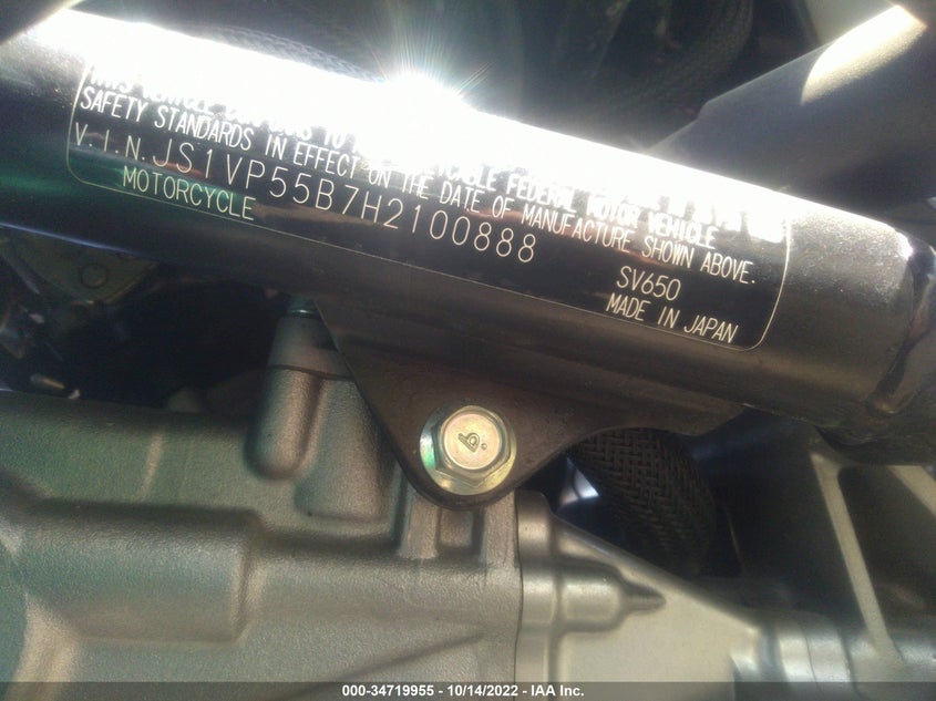 VIN JS1VP55B7H2100888 2017 SUZUKI SV650 A