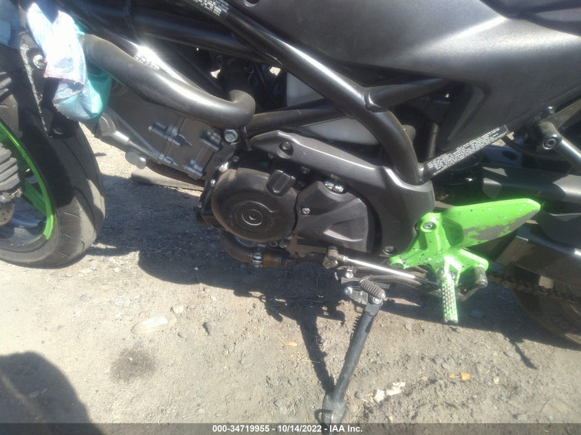 VIN JS1VP55B7H2100888 2017 SUZUKI SV650 A
