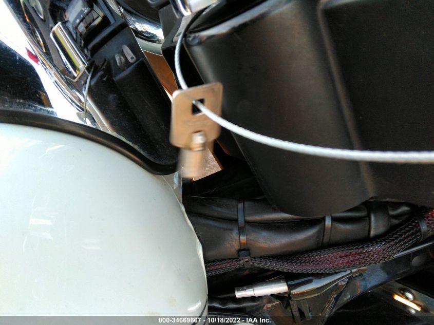 2002 HARLEY-DAVIDSON FLHTCUI 1HD1FCW1X2Y639218