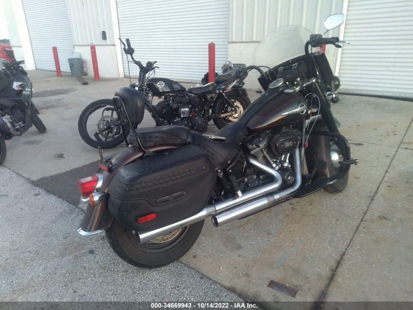 2019 HARLEY-DAVIDSON FLHCS 1HD1YBK29KB025413