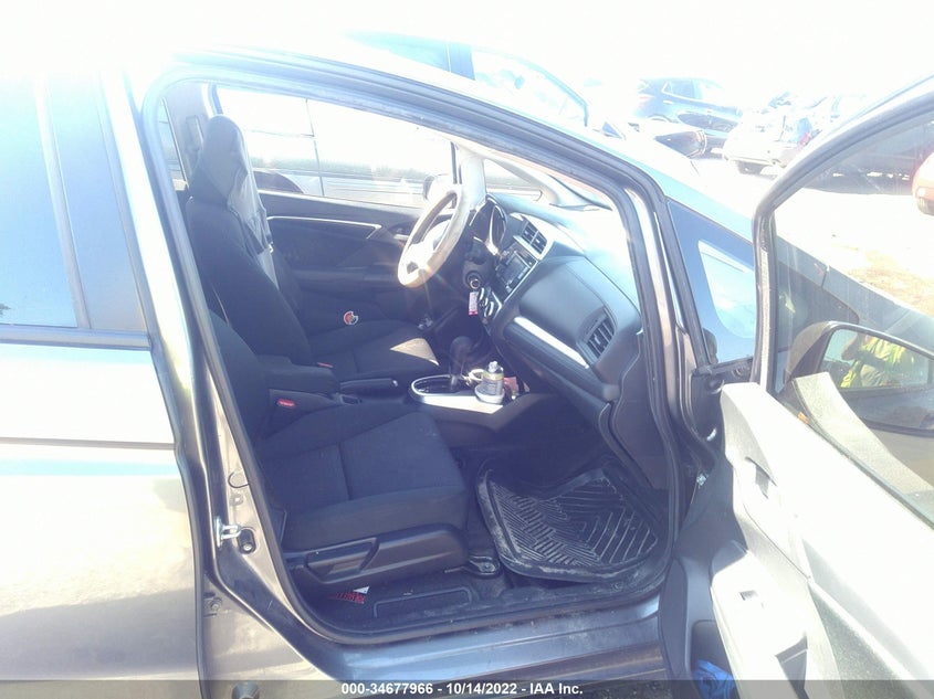 VIN 3HGGK5H43KM734744 2019 HONDA FIT LX