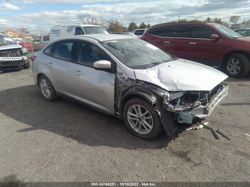 FORD FOCUS SE 2018